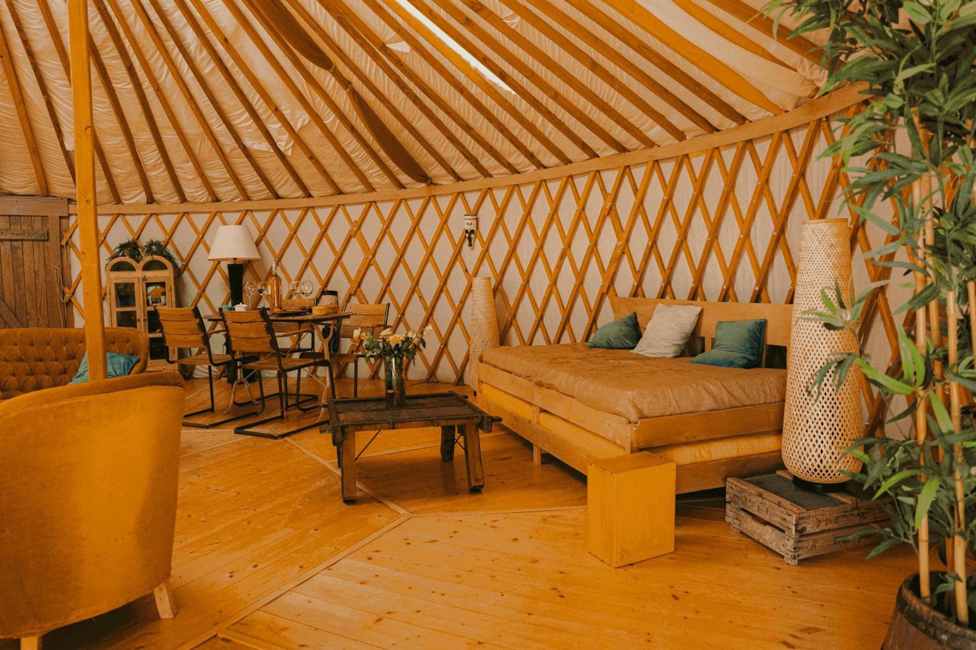 Luxury tent Yourte Jardin Exotique Piscine *